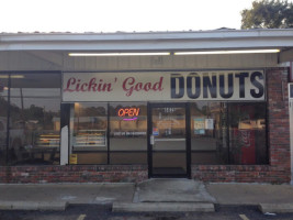 Lickin Good Donuts food