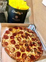 Shelby's Pizza food