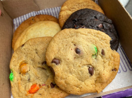 Insomnia Cookies food