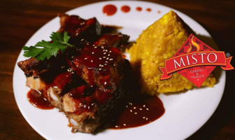 Misto - Carnes y Tragos food