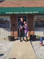 Happy Days Ice Cream Shop inside