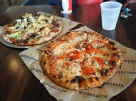 Woodgrain Pizzeria food