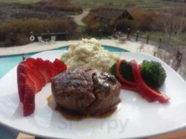 Grand Elk Grille food