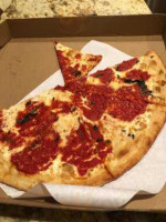 Gigi's New York Style Pizza food