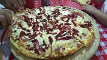 Pizza Piedra food