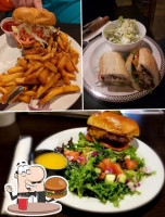 Amici Pub & Eatery food