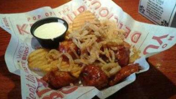 Red Robin Gourmet Burgers And Brews food