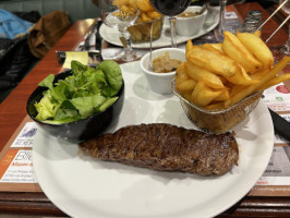 Le Bar de l'Hotel de Ville food