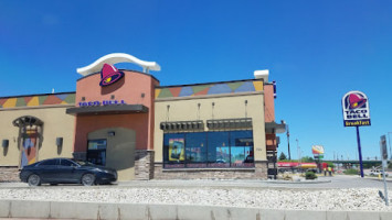 Taco Bell outside