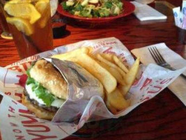 Red Robin Gourmet Burgers And Brews food