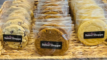 Shelly's Sweet Shoppe food