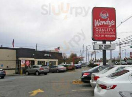 Wendy's outside