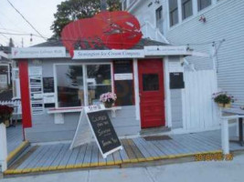 Stonington Ice Cream Company outside