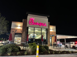 Chick-fil-a outside