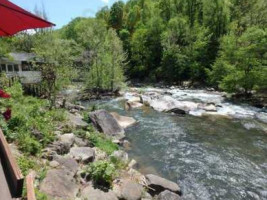 Hickory Nut Gorge Brewery At Chimney Rock outside