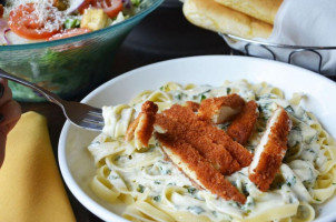 Olive Garden Bowie food