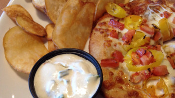 Boston Pizza food