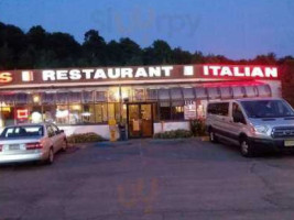 John's Italian outside