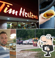 Tim Hortons outside