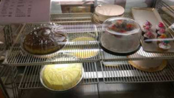 Aracely's Bakery food