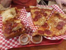 Eddie Sam's Ny Pizza food