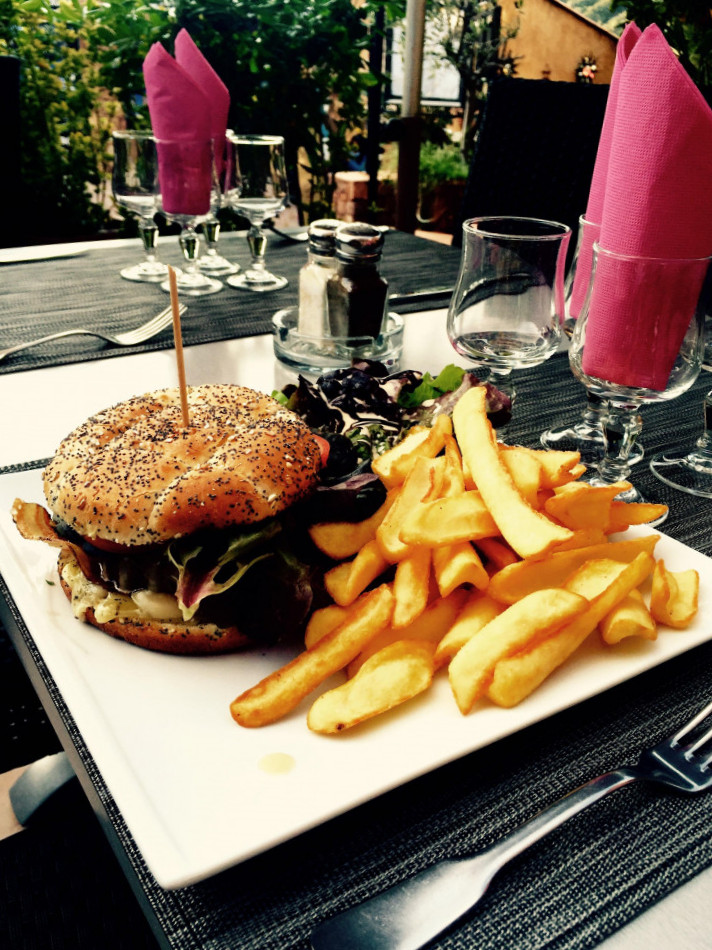 restaurant image