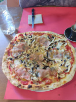 Pizzeria Don Vito food