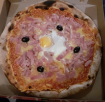 Pizzas Des Ors food