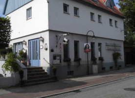 Zum Weissen Ross outside