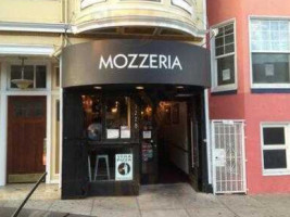 Mozzeria food