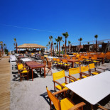 La Nueva Cucaracha À l'intérieur