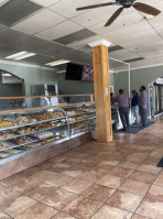 Alma's Bakery Deli food