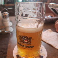 Weihenstephaner Berghütten food