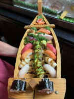 Oishi Sushi food