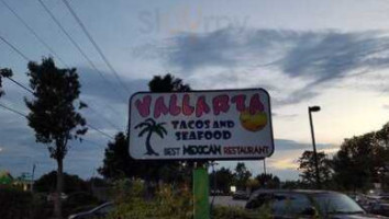 Tacos Y Mariscos Vallarta outside