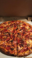 Grand Avenue Pizza Company food