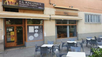 El Raconet. inside