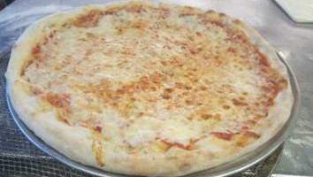 Rojas Pizza food