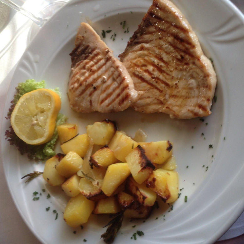 restaurant image