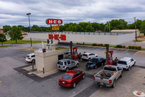 H-e-b Bakery inside