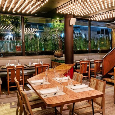 restaurant image