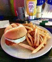 Hessler's Pub food