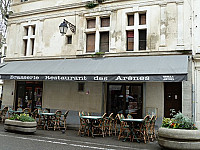 Bar des Arenes inside