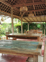 Warung Janggar Ulam inside