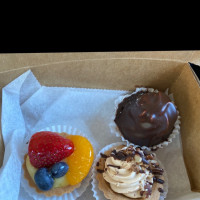 Big Apple Bakery food