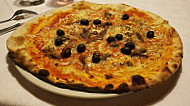 Pizzeria Pranives food