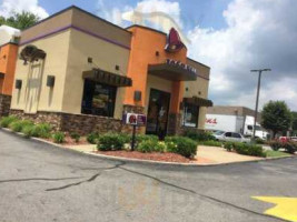 Taco Bell outside