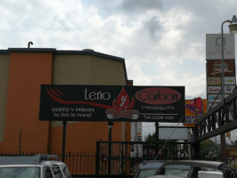 Leño Y Carbón Heredia outside