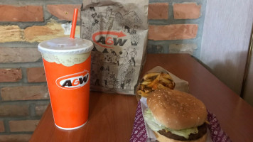 A & W Restaurant food