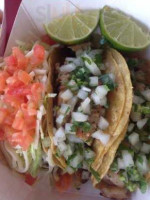 Tacos Y Mas Oak Lawn food